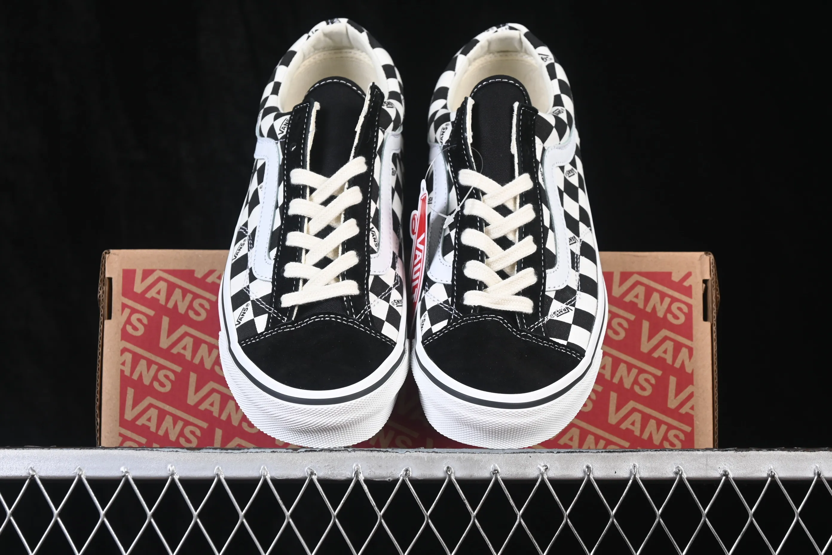 All categories Vans Vans series Vans Low Vans low-top Vans Style 36 Vans checkerboard anti-slip casual skate shoes VN0A3DZ3C2Y